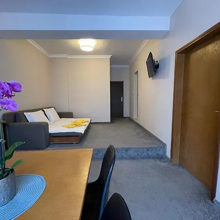 Alatoni Aparthotel