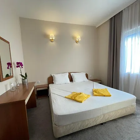 Alatoni Aparthotel