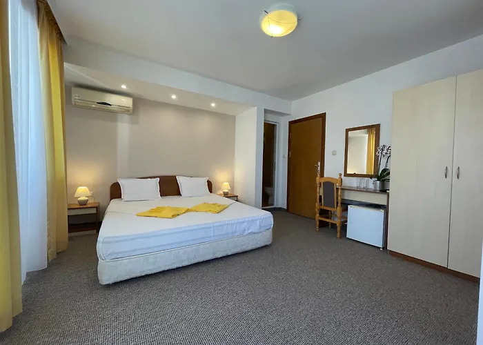 Alatoni Apart-hotel 4*