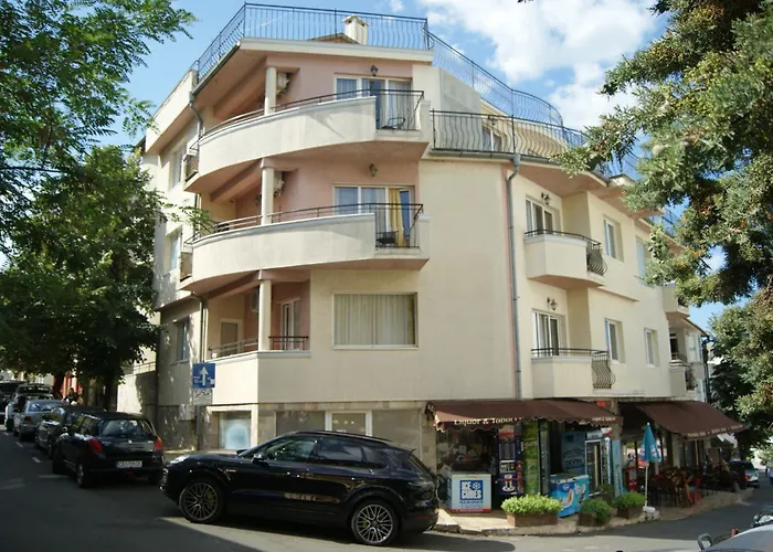 Alatoni Апартхотел 3*