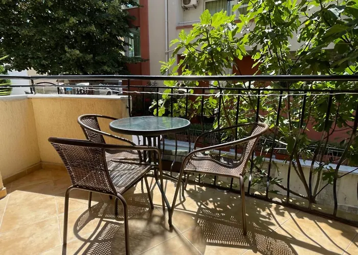 Апартхотел Alatoni